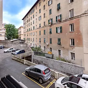 Dolce Casa Di Sve Vicino La Stazione Gênes